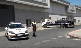 El Ayuntamiento de Huelva activa un nuevo equipo en la Policía Local para poner fin al problema de los coches abandonados